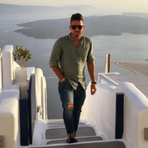 Camicia di lino fuori o dentro pantanoli